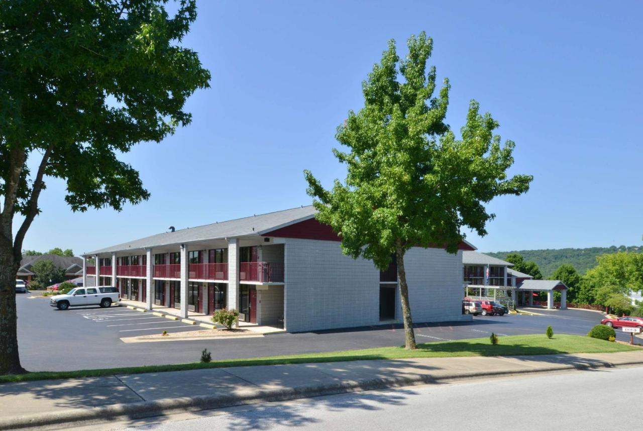 Motel Ramada By Wyndham Branson Exterior foto
